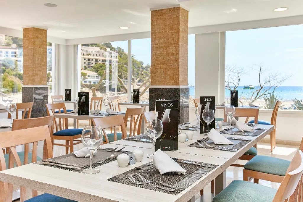 Restaurant, Universal Hotel Castell Royal, Majorca