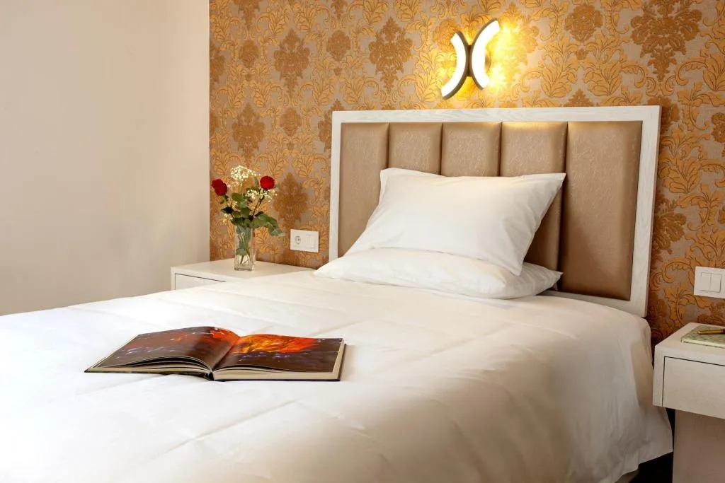 Room, Hotel Insula Barataria, Madrid