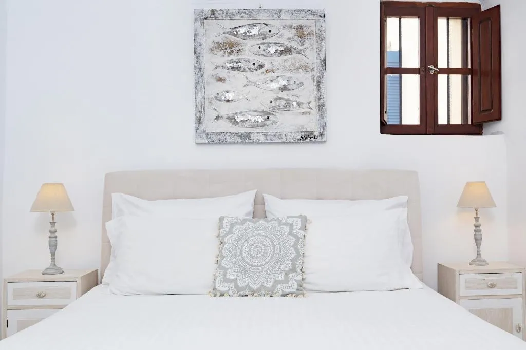 Room, Estate 1896, Santorini