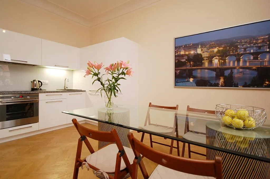 APARTMENT ONE BEDROOM WITH VIEWS Room, Royal Road Residence, Prague