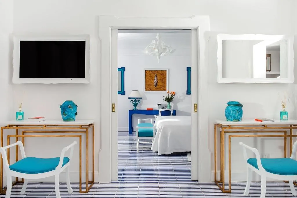 Room, Il San Pietro, Naples