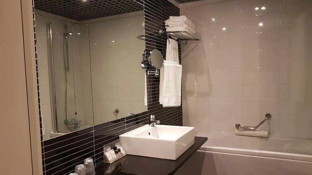 DOUBLE SUPERIOR Room, The Caesar Hotel Roma, Rome