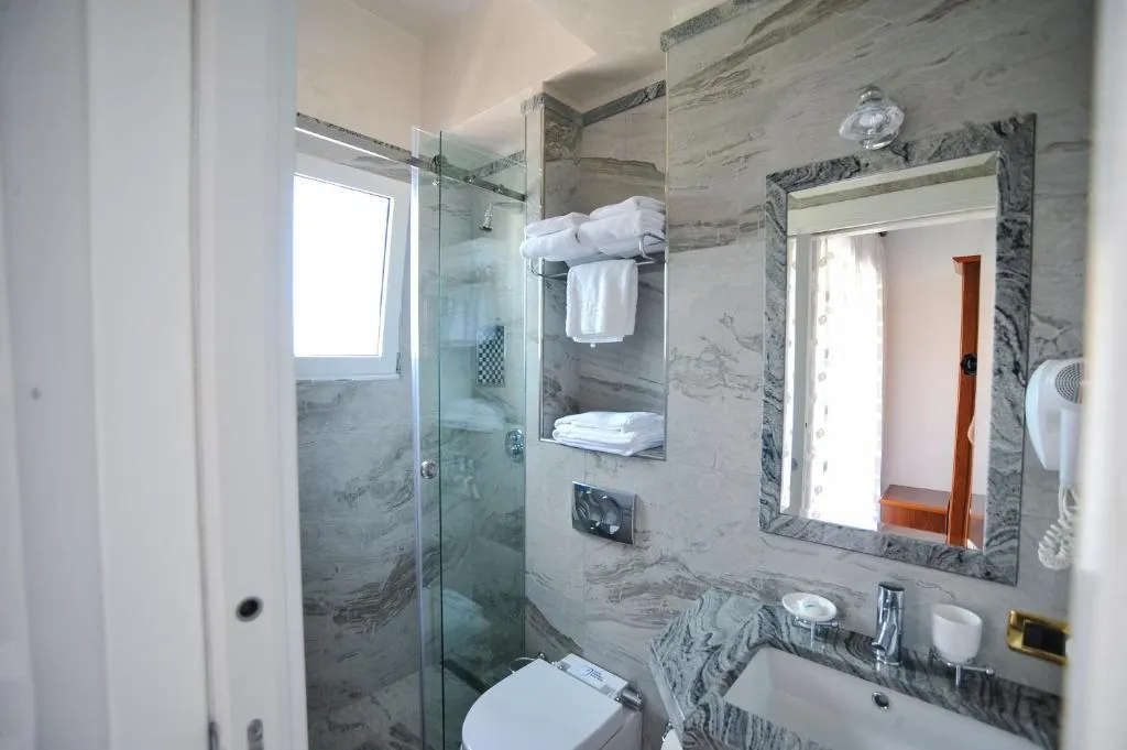 TRIPLE STANDARD Room, Iliria International, Durres