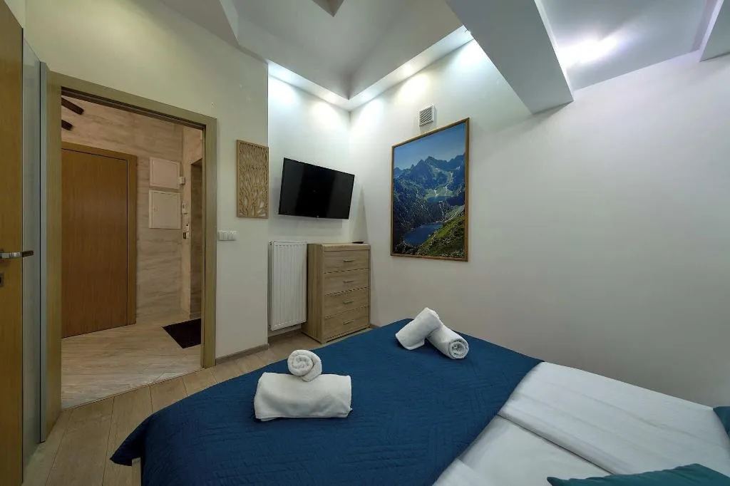 Room, ApartHotel Giewont, Krakow