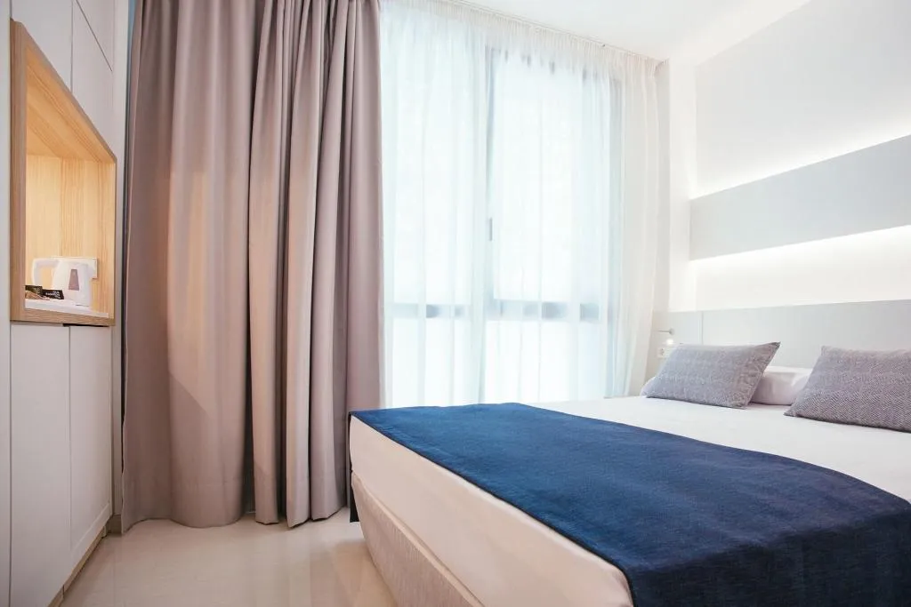 Room, Globales Acis & Galatea Hotel, Madrid