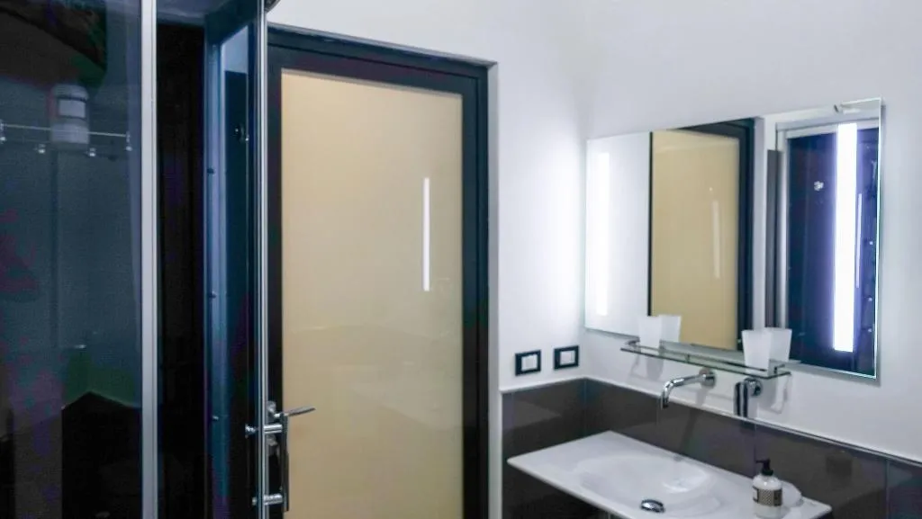 Room, Suite In Center, Palermo