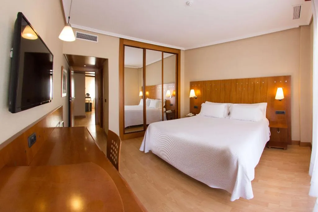 JUNIOR SUITE WITH TERRACE Room, NH San Pedro de Alcántara, Costa Del Sol
