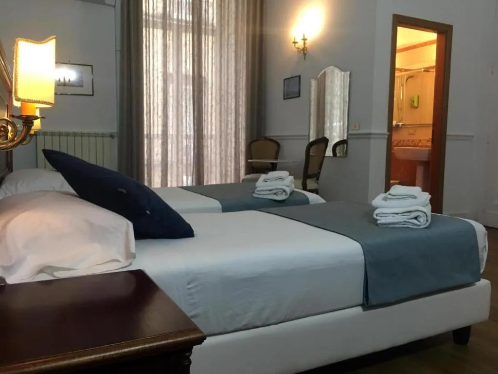 JUNIOR SUITE DELUXE Room, Tasso Suites, Naples