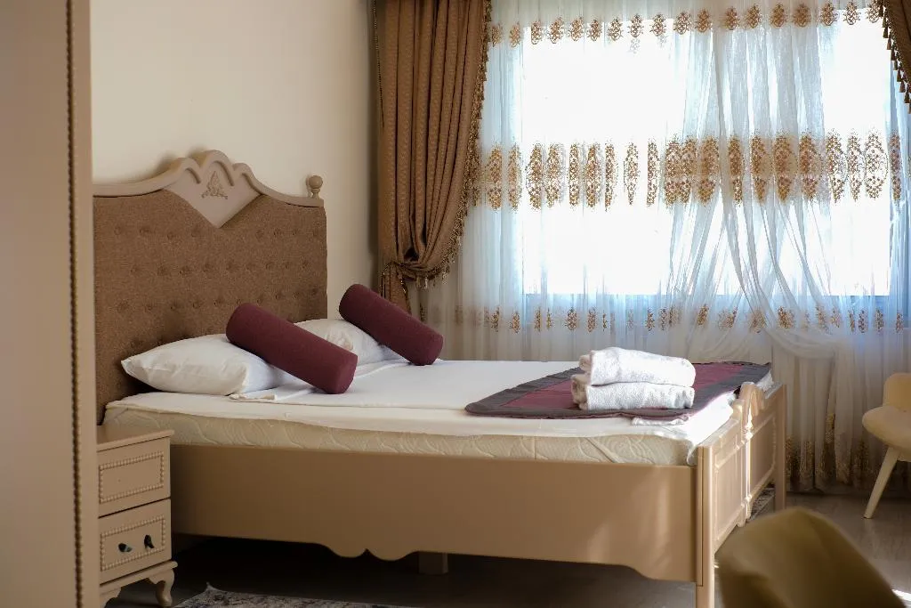 QUADRUPLE COMFORT Room, Graf Victor Apart Hotel, Antalya