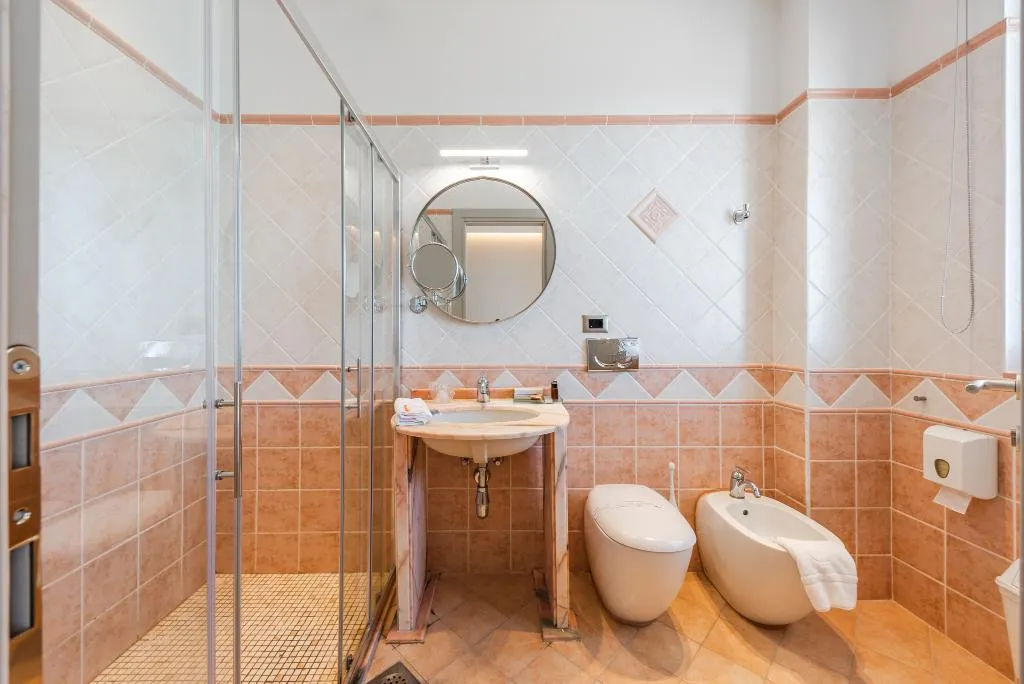DOUBLE SEA VIEW Room, Aragosta Hotel, Durres