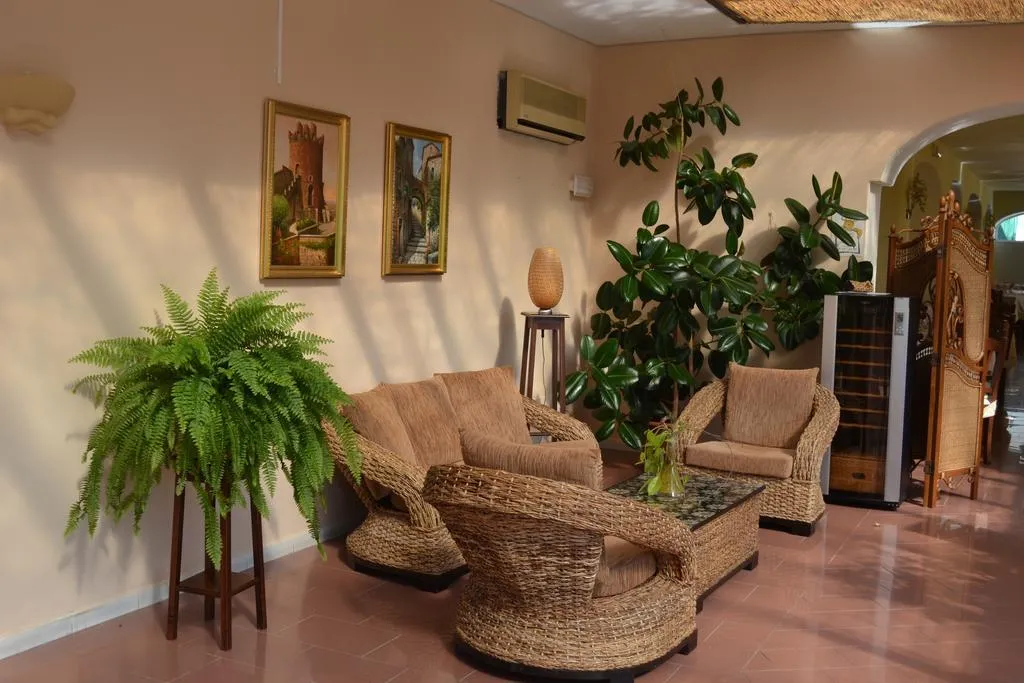 Lobby, Maremonti, Naples
