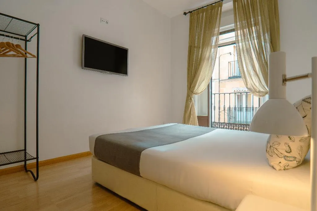 APARTMENT CAPACITY 3 TWO BEDROOMS Room, Smartr Chueca, Madrid