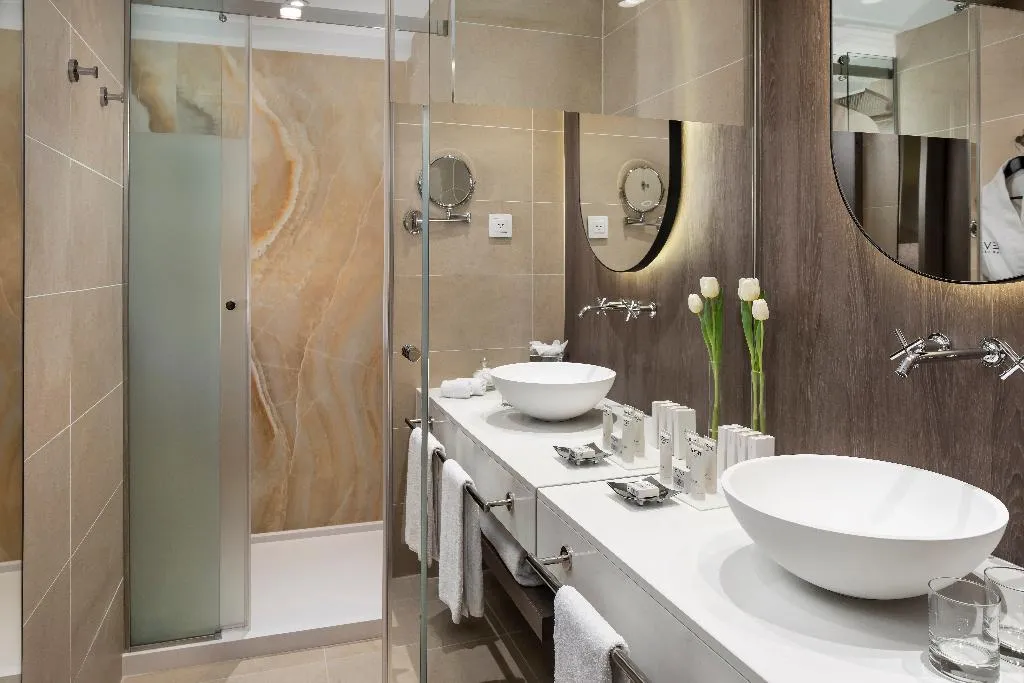 Room, The Level At Hotel Melia Castilla, Madrid
