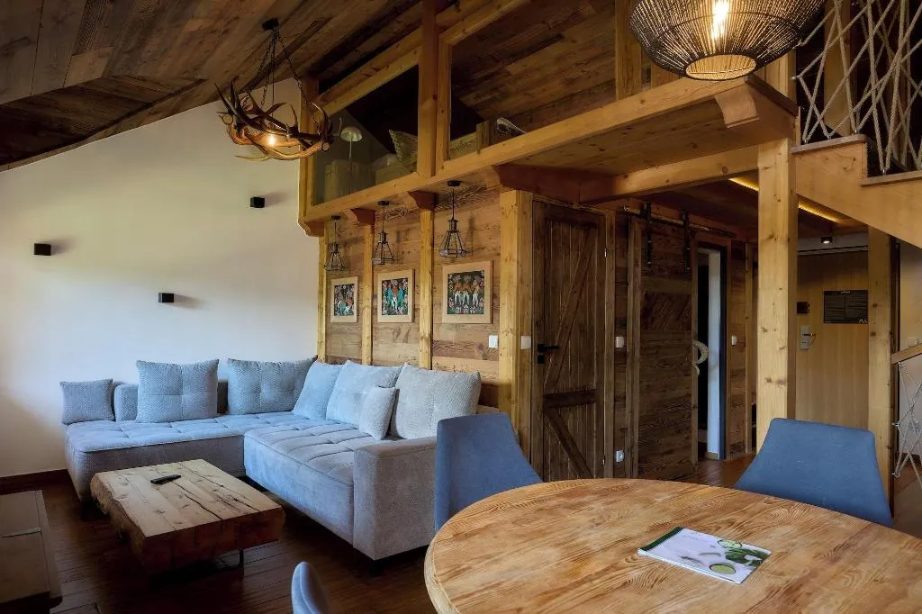 Room, ApartHotel Giewont, Krakow