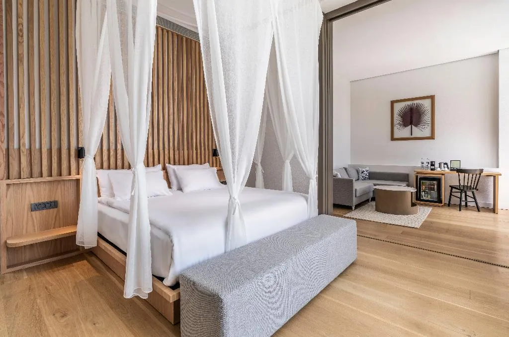 JUNIOR SUITE WITH PRIVATE POOL Room, Cape Bodrum Luxury Hotel & Beach, Bodrum