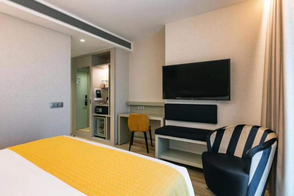 DOUBLE SINGLE USE GARDEN VIEW Room, Catalonia Porto, Porto