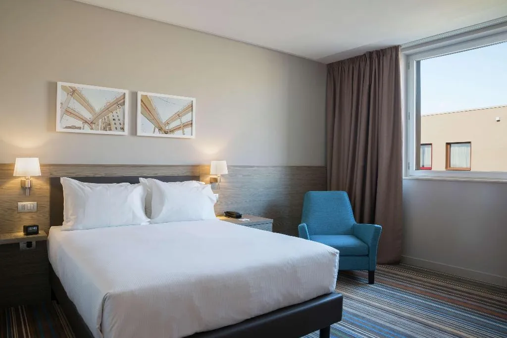 DOUBLE QUEEN SIZE BED Room, Hampton By Hilton Rome East, Rome