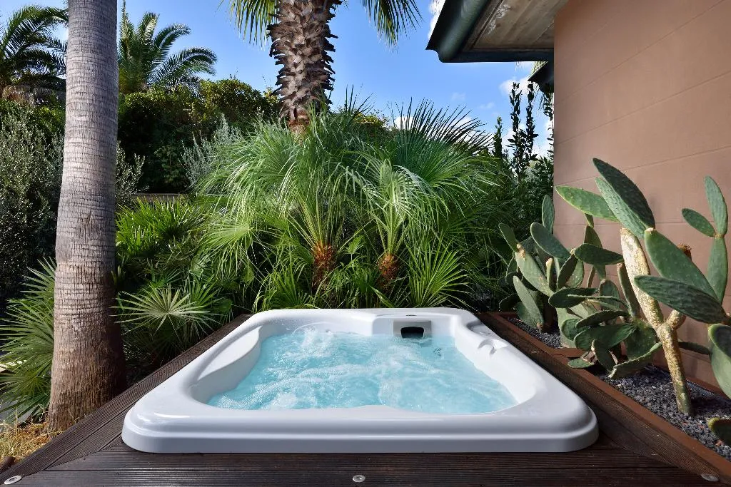 SUITE WITH JACUZZI Room, Minareto, Catania