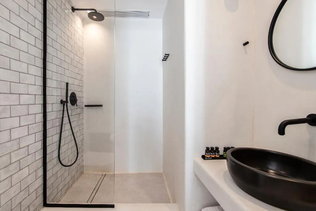 DOUBLE STANDARD Room, Adorno Suites Mykonos, Mykonos