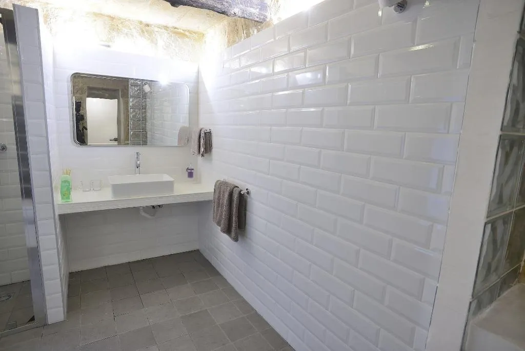 Room, The Burrow Guest House, Malta
