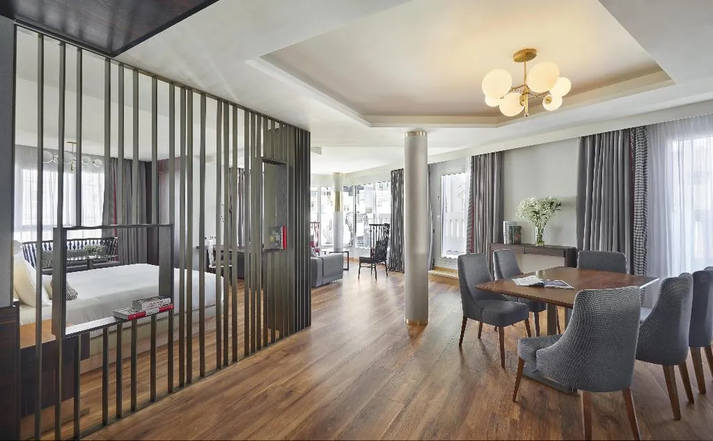 Room, Hyatt Centric Gran Via Madrid, Madrid