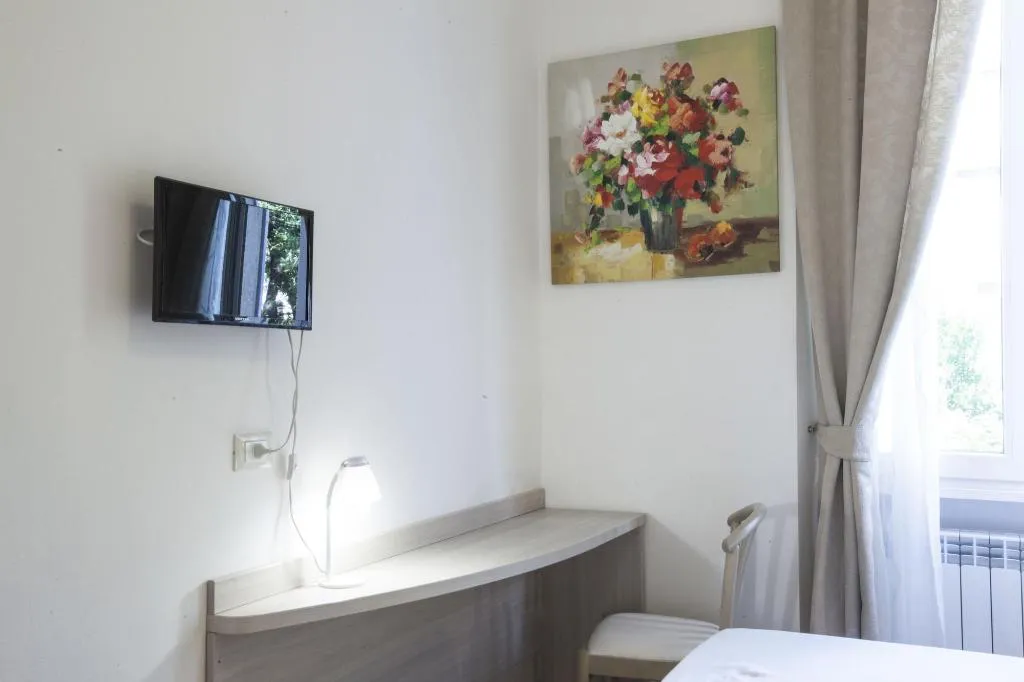 Room, Albergo Amalfi Milano, Milan