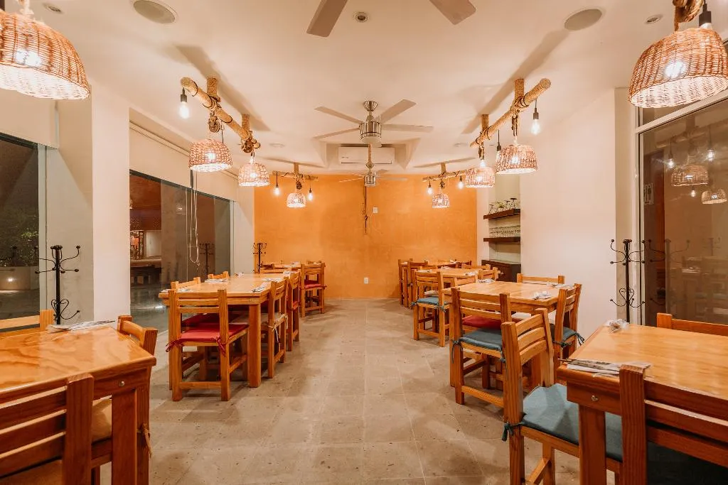 Restaurant, Waye, Cancun Area