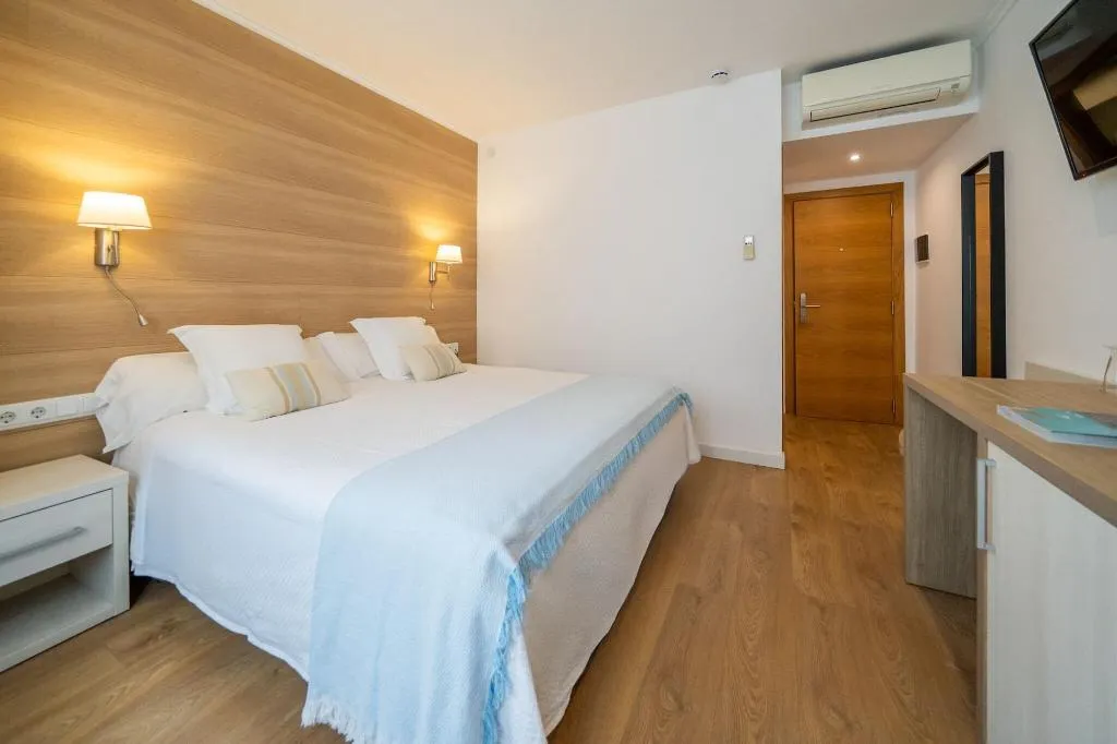 Room, Hostal Menurka, Menorca