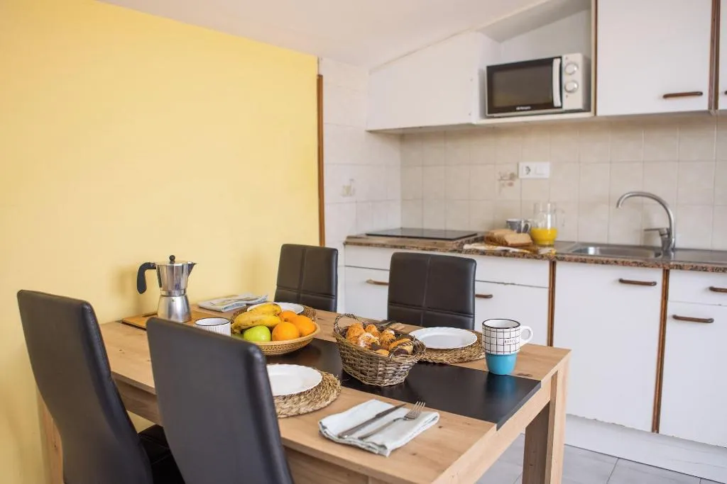 Room, Apartamentos Els Salats Estartit, Costa Brava