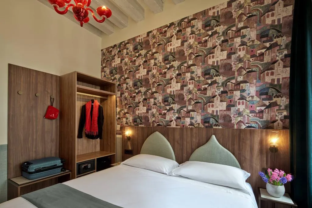 Double or Twin SUPERIOR Room, UNA HOTELS Ala Venezia - Adults +16, Venice