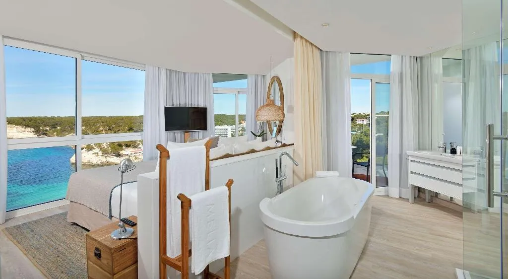 Room, Meliá Cala Galdana, Menorca