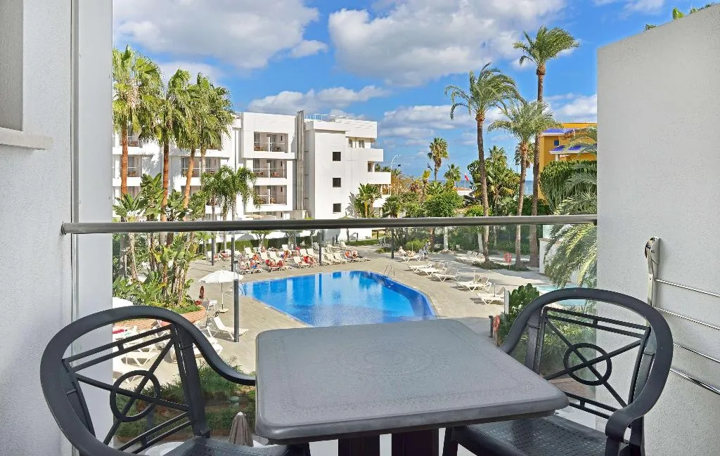 DOUBLE POOL VIEW Room, Sol Torremolinos Don Pedro, Costa Del Sol