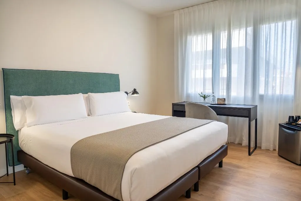 DOUBLE STANDARD Room, Tres Torres Atiram Hotel, Barcelona