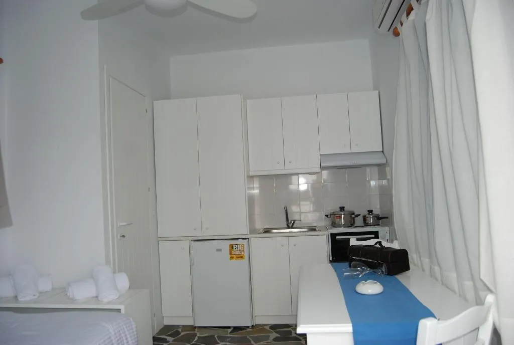 Room, Okirroi Villas and Apts, Crete