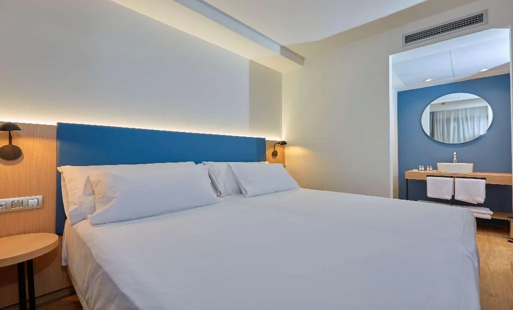 JUNIOR SUITE STANDARD Room, Occidental Alicante, Costa Blanca