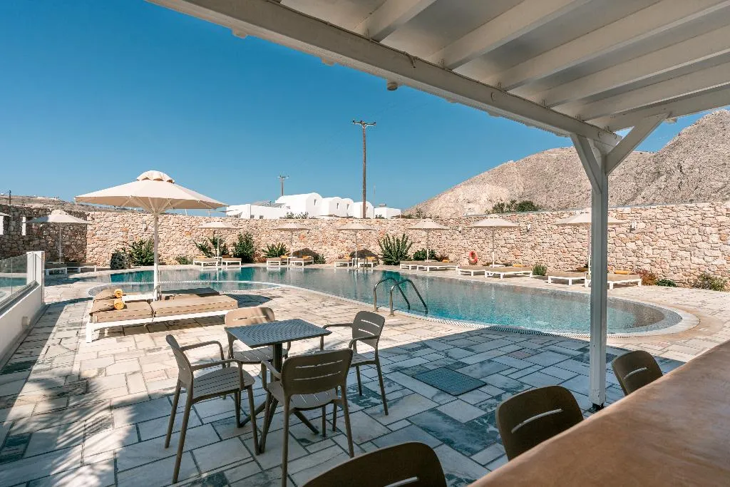Pool, Margarenia, Santorini