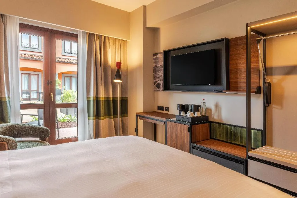 DOUBLE Accessible KING SIZE BED Room, Picciolo Etna Golf Resort & Spa, Curio Collection, Catania