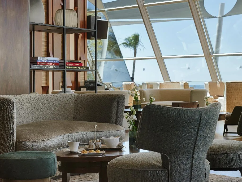 Bar, Amathus Beach Hotel Limassol, Cyprus