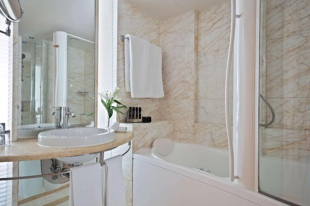 DOUBLE STANDARD Room, Melia Athens, Athens