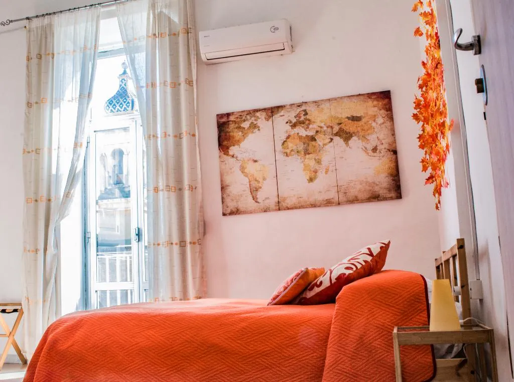 DOUBLE SUPERIOR WITH AIR CONDITIONING Room, B&B Tecla, Naples
