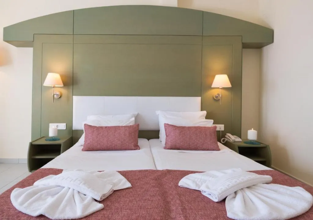 BUNGALOW CLASSIC SEA VIEW Room, Kalypso Cretan Village Resort and Spa, Crete