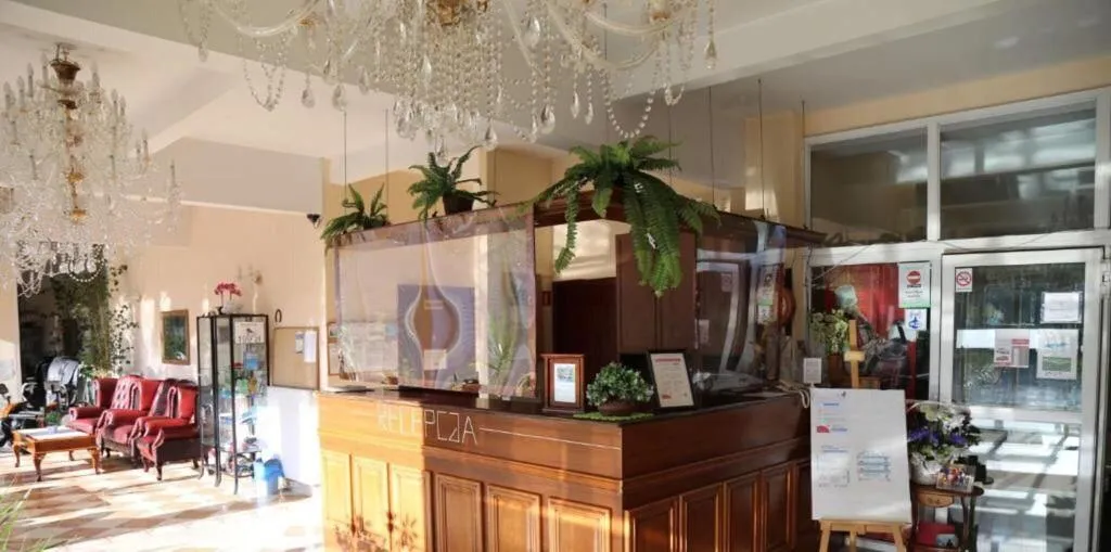 Lobby, Daisy Superior, Krakow