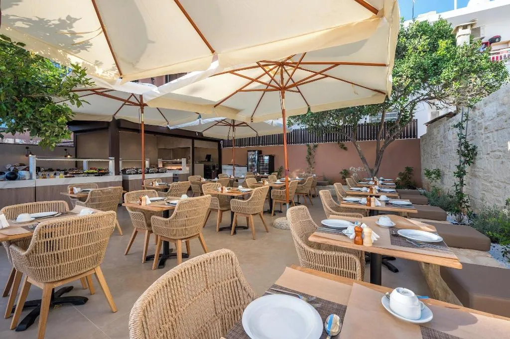 Restaurant, Hotel Pyriã¡, Crete