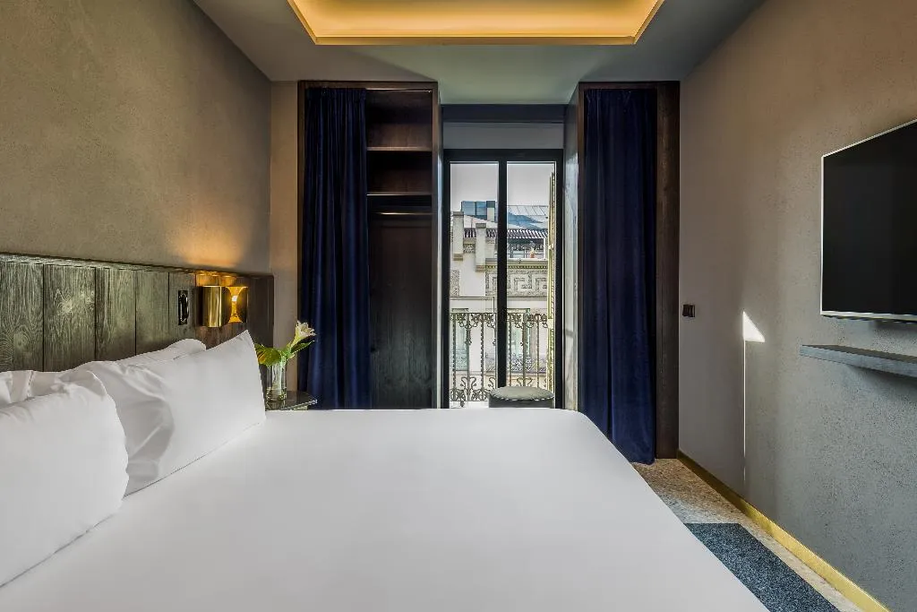 DOUBLE WITH BALCONY Room, Room Mate Collection Gerard, Barcelona, Barcelona