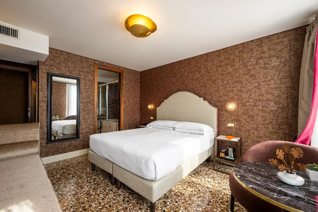DOUBLE DELUXE LAGOON VIEW Room, Paganelli, Venice