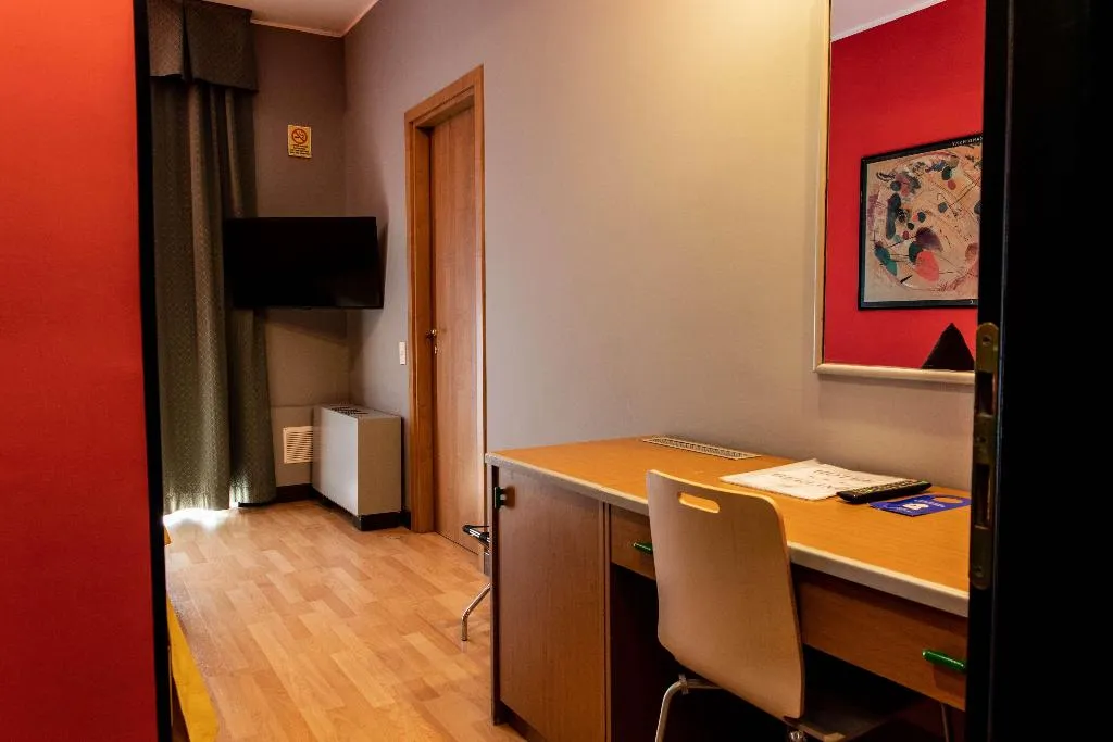 Room, Hotel Berlino Milano, Milan