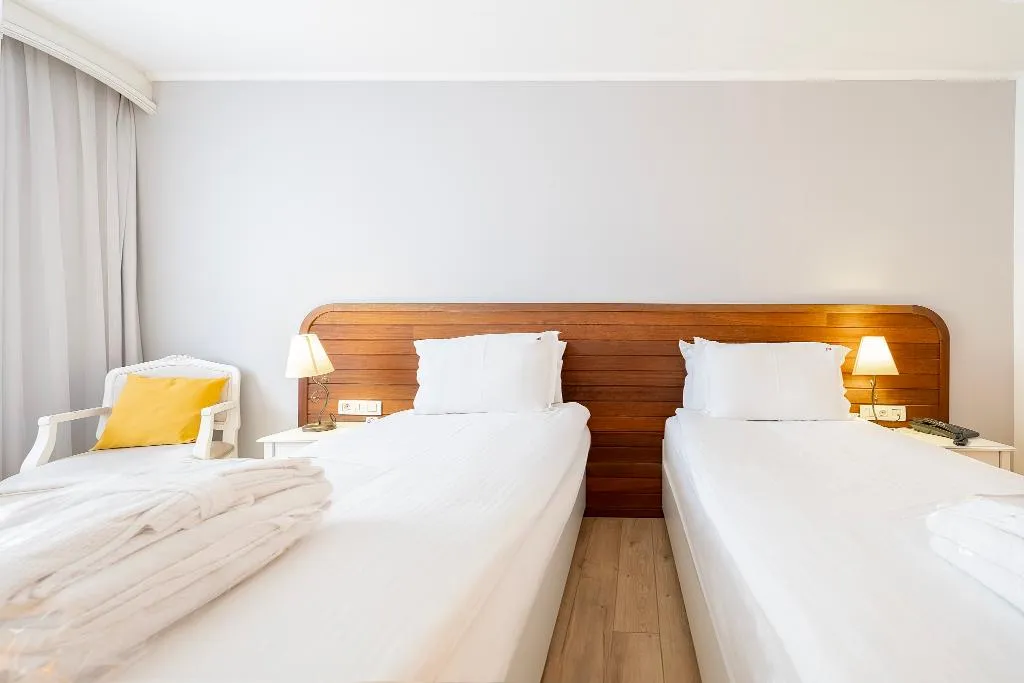 SINGLE STANDARD Room, Beyond, Izmir