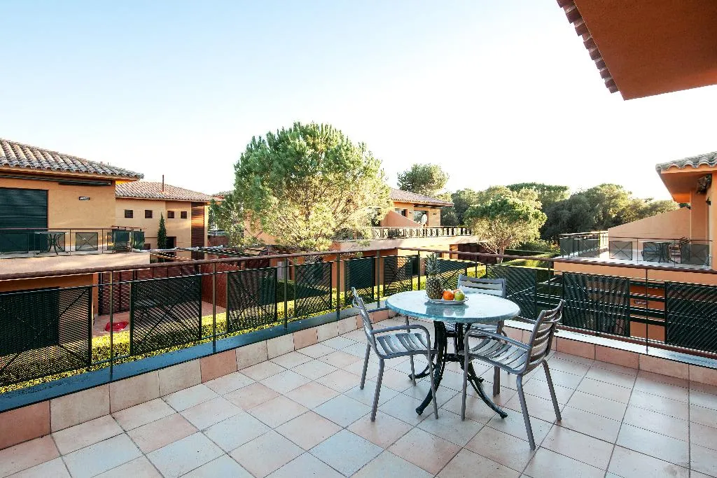 APARTMENT WITH TERRACE Room, Aparthotel Suites Vila Birdie, Costa Brava