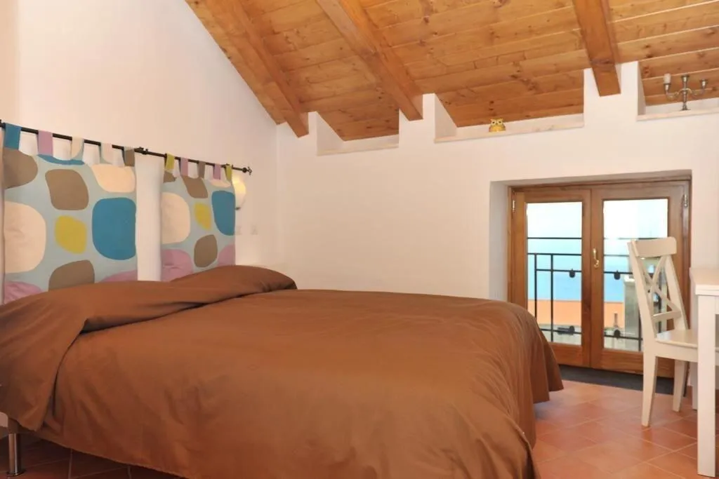 Room, Casa Falcone B&B, Naples