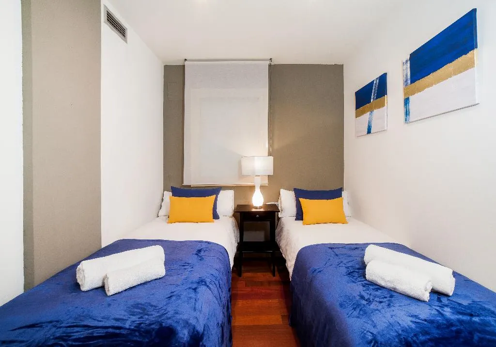 APARTMENT CAPACITY 3 Room, Victoria City Center, Barcelona